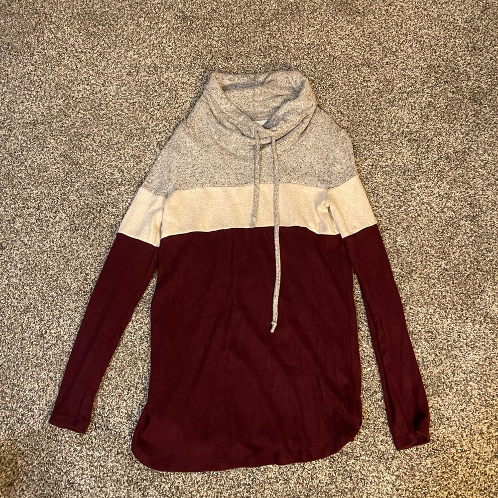 Loose turtle neck top, size small